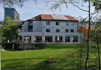 Zug Youth Hostel Ξενοδοχεία στην πόλη Cham