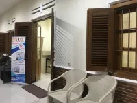 D Rael Guest House Syariah Hotels in Kepanjen