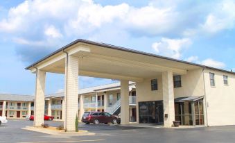 American Inn - Paducah - Housity