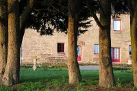 Au Domaine de Rimou Hotels in Erce-pres-Liffre