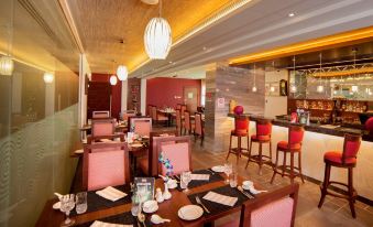 Raviz Center Point Hotel