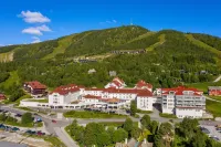 Dr. Holms Hotel