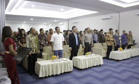 Front One Hotel Tulungagung - Housity