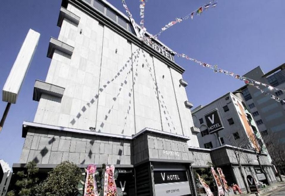 3. V호텔..
