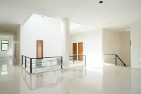 RedDoorz @ Kratonan Solo Hoteles en Serengan