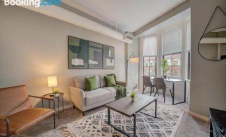 Frontdesk Osborn Apts Downtown Cleveland - Housity