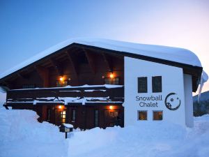 Snowball Chalet at Madarao Mountain