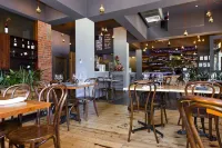 Clarendon Hotel Melbourne Hotels in Albert Park