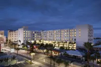 Residence Inn Clearwater Beach Các khách sạn gần Sunsets At Pier 60