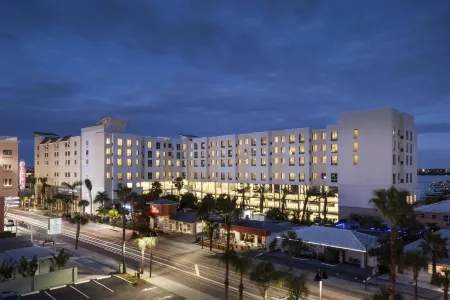 Residence Inn Clearwater Beach Отели рядом с достопримечательностью «Библиотека Клируотер Мейн»