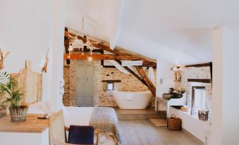 La Maison Bleue