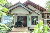 Homestay Mbah Parni Hotels near Dukuh 4 Krinjing Lor