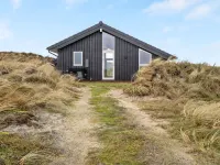 "Marjorie" - 400m from the Sea - 4-Star