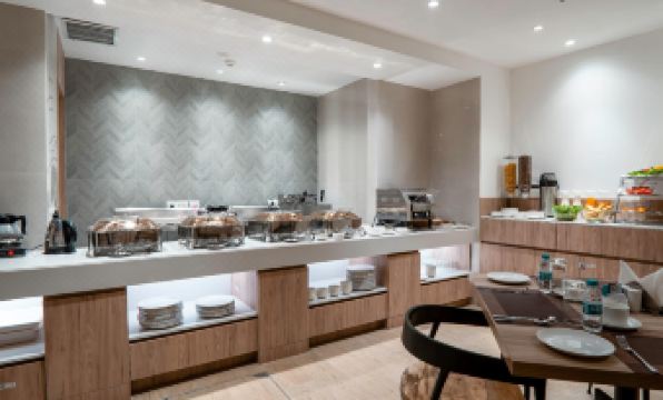 Le Roi Express Paharganj