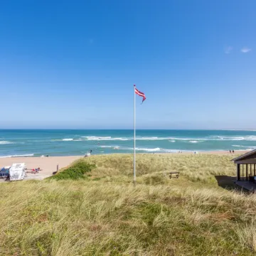 "Arngrim" - 100m from the Sea