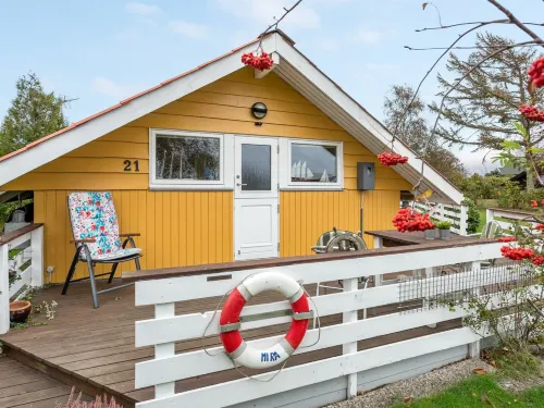 "Hjalmine" - 250m from the Sea
