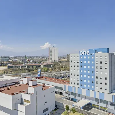 One Puebla Angelopolis Periferico Hotels near Angelopolis