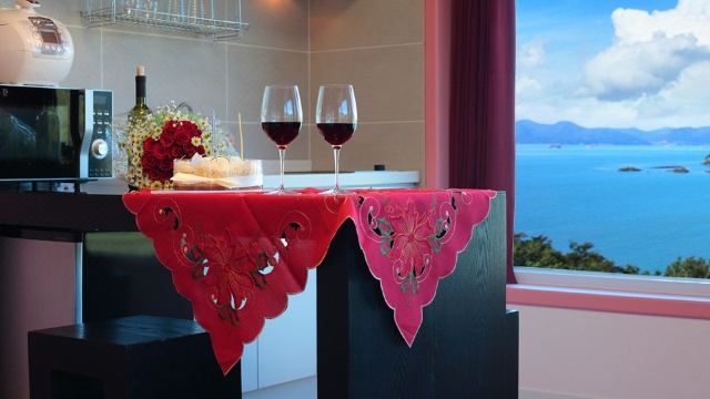 1. 남해 엘니도 펜..