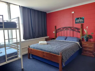 Port Adelaide Backpackers Hotels in Exeter