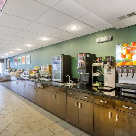 Comfort Suites