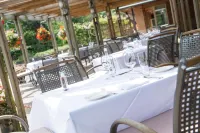 Thorpe Park Hotel and Spa Hotels in Huddleston with Newthorpe