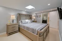 Pelican Nest, Tropical Naples Villa w/ Pool