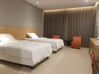 New Mountain Springs Hotel & Resort レンバン（BBPP）周辺のホテル