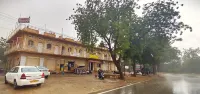 Berozgar Hostel - Apartments
