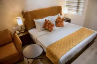 The Mayberry -A Bergamont Group of Hotels - parcheggio