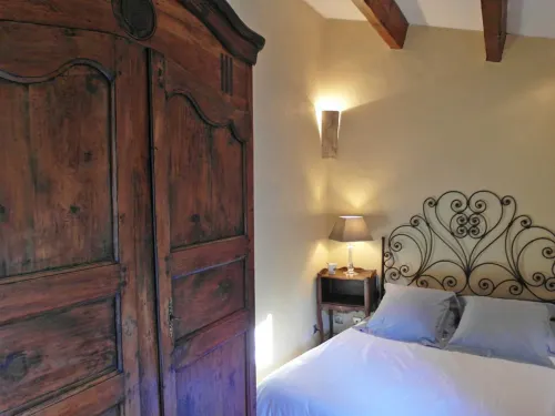 La Suite Margot, 9th Century Priory Hotels in Carnas