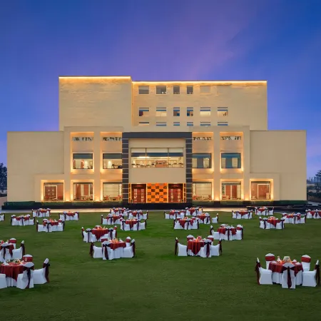 Viraj Sarovar Portico