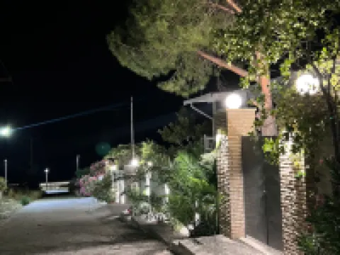 Magic View Luxury Villa 4u (Spiro Spero) Hotels in Megara