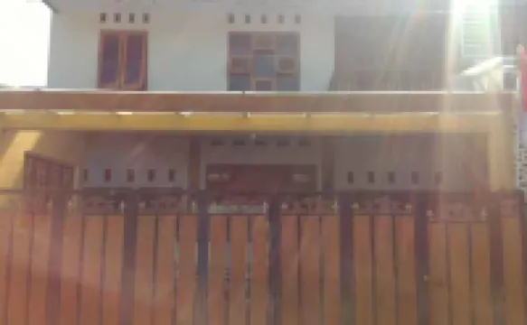 Maqmil homestay & kost putri syariah 普蘭巴南廟（Prambanan Temple）附近的飯店