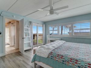 1st Floor, Newly Remodeled Oceanfront Condo Professionally Decorated