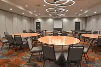 Holiday Inn Kansas City - Northeast Hotels in Chouteau Township