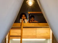 Papendaal Lodge 4 Glampingtent Hotels near Stadhuis Hasselt
