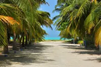 Beach Home Kelaa Hotels in Kelaa