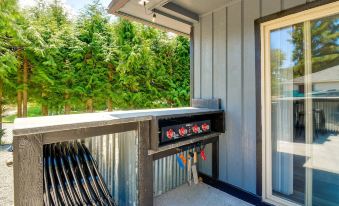 Olympic Peninsula Vacation Rental 1 Mi to Water