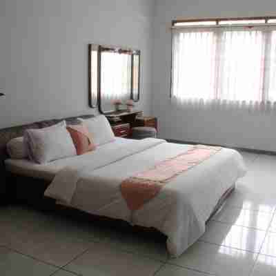 Private Family Villa Rooms