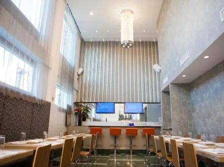 Wyndham Garden Brooklyn Sunset Park Отели рядом с достопримечательностью «Бруклинский ботанический сад»