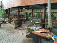 Golden Pearl Beach Resort Hotels in Nuea Khlong