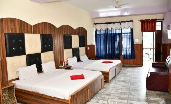 Hotel Himalayan Paradise - Housity