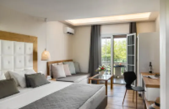 Akron Seascape Resort