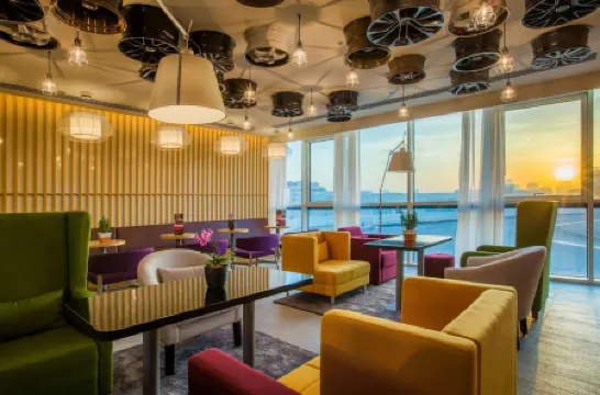 Park Inn by Radisson Dubai Motor City Отели рядом с достопримечательностью «Дубай Спортс Сити»