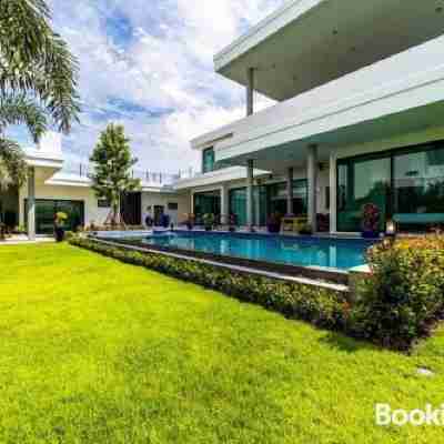 Luxury Modern 6 Bed Private Pool VillaLlw) Fitness & Recreational Facilities