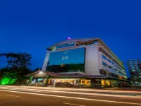 ذا ريناي كوتشين فنادق في 