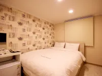 Busan Yongho-Dong Seoul Hotels near أوريوكدو سكاي ووك