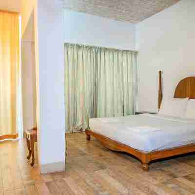 Royal Emirates Resort & Spa Rooms