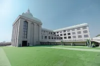 Shawn Elizey Hotels near B L Marriage Garden