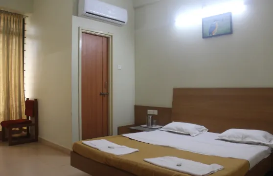 素萬曼迪爾酒店